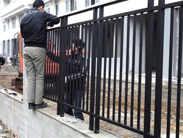 铜川锌钢护栏应用于小区